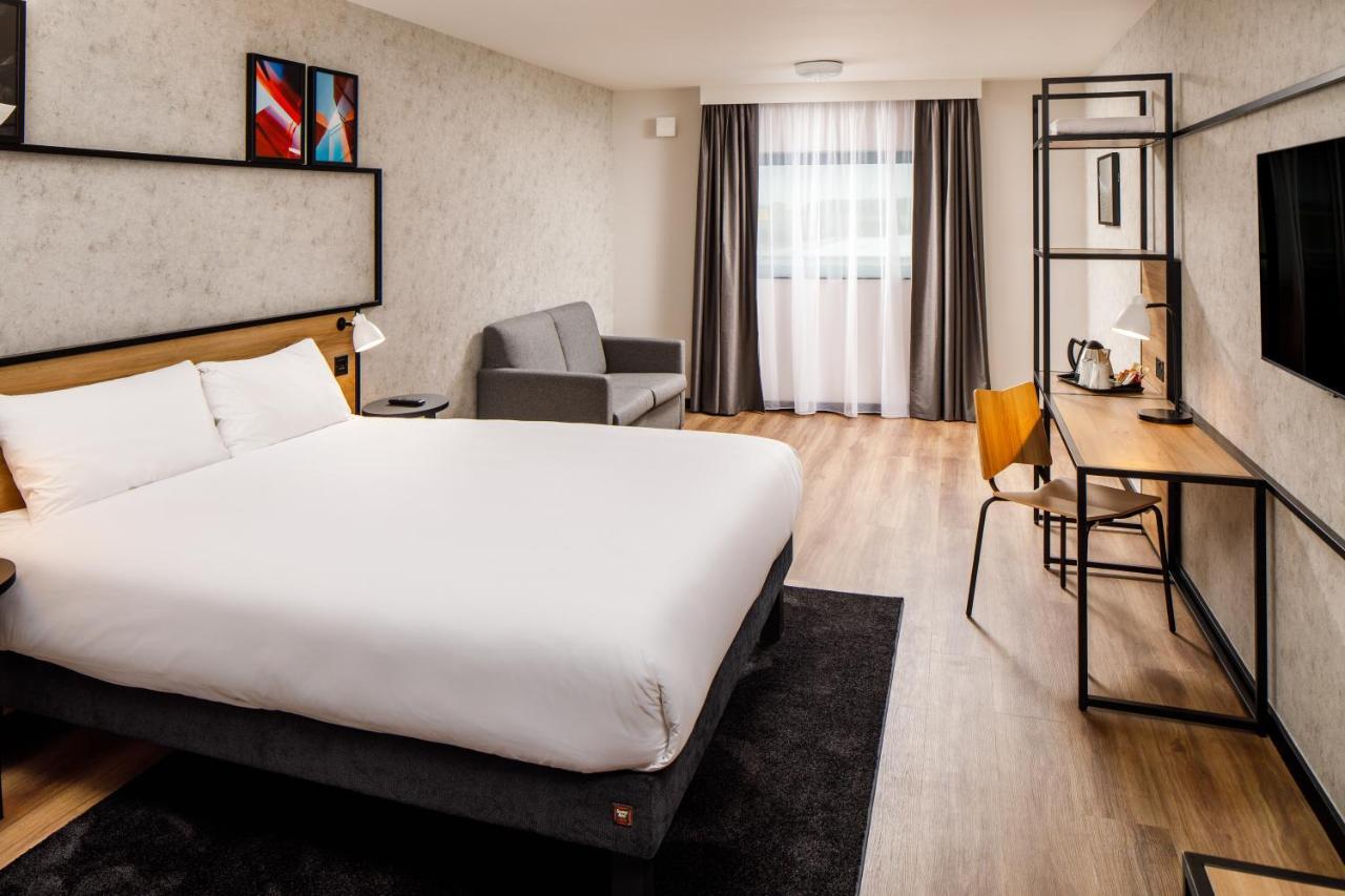 Hotel Ibis London Heathrow Terminal 5 Hillingdon Exterior foto